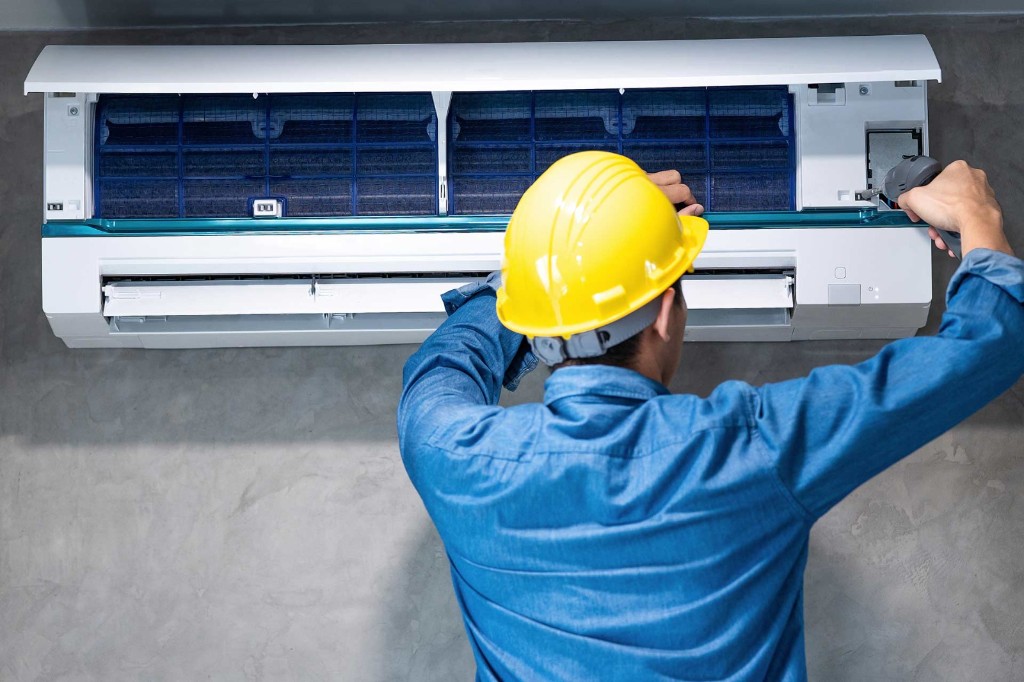 AC servicing and indoor unit repair in Dubai